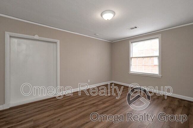 Building Photo - 568 Morningview Dr