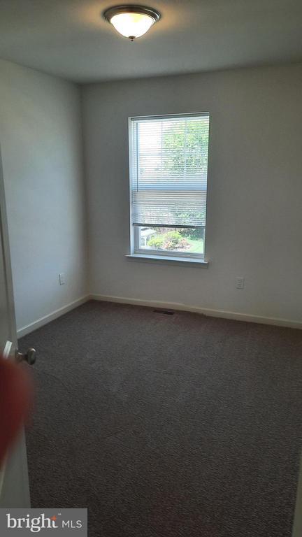 Building Photo - 712 Admiral's Quay Dr