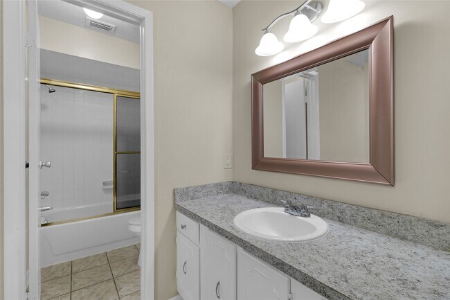 Building Photo - 14911 Wunderlich Dr