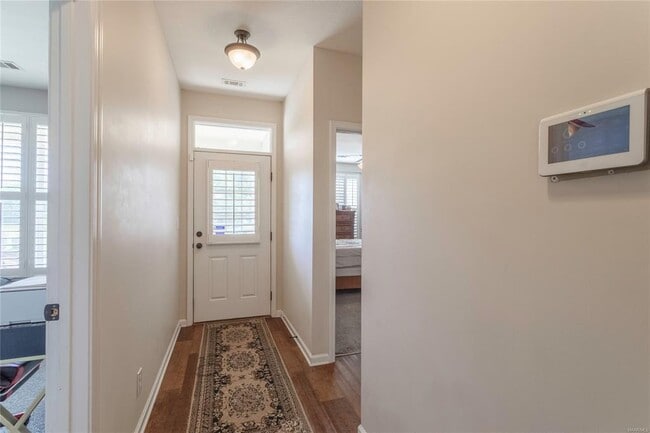 Building Photo - 3909 Brookshire Way