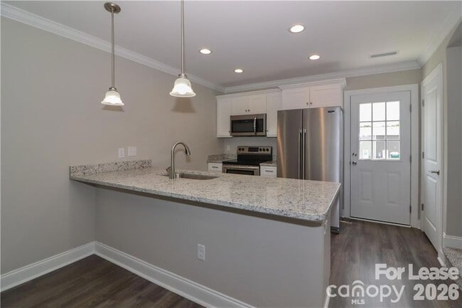 Building Photo - 3971 Newhall Dr NW
