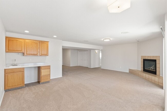 Building Photo - 5330 Roundup Dr