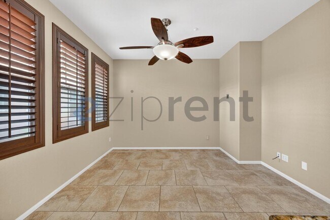 Building Photo - 1836 Olive Green St