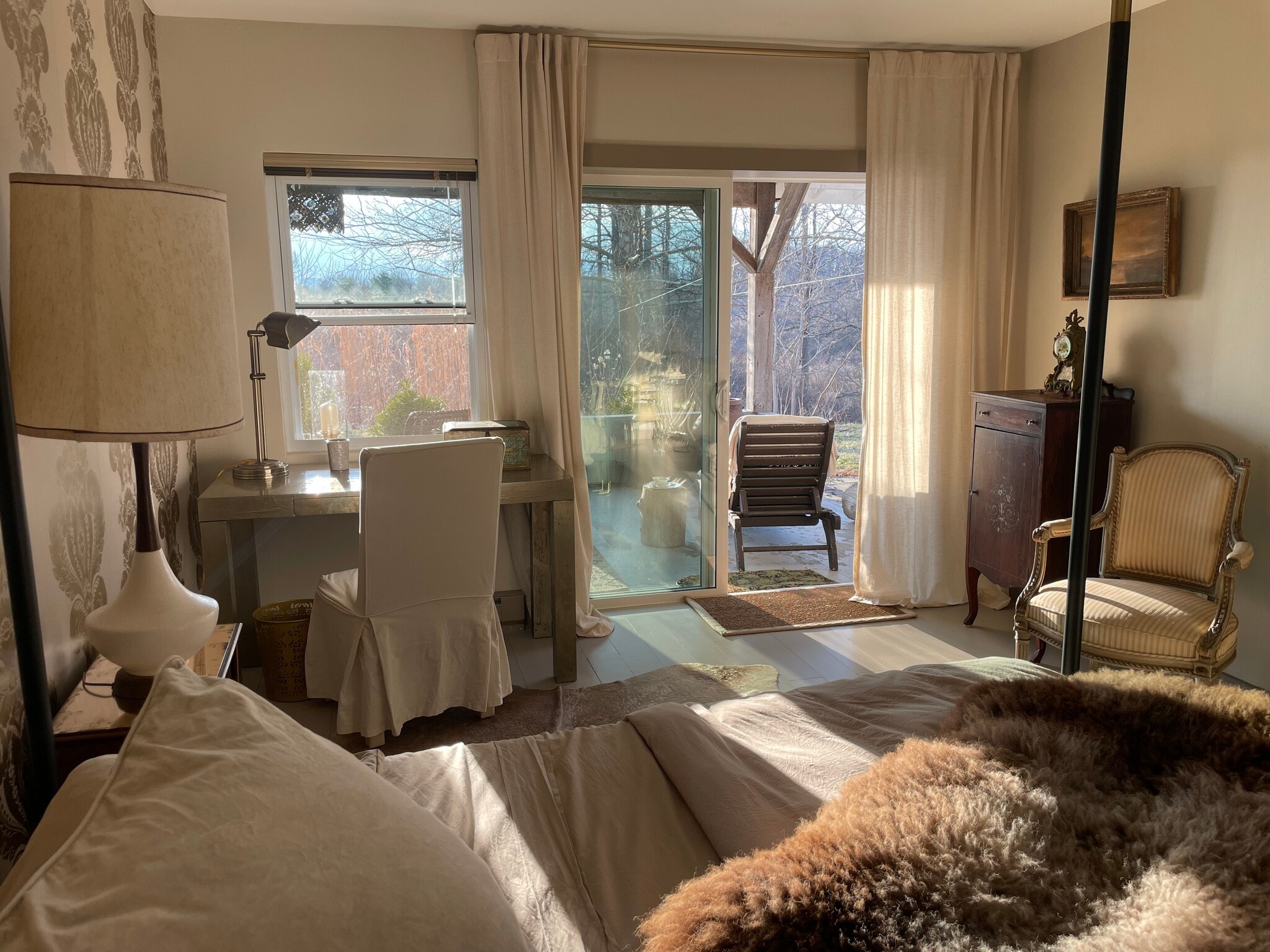 Building Photo - 388 Eichybush Rd