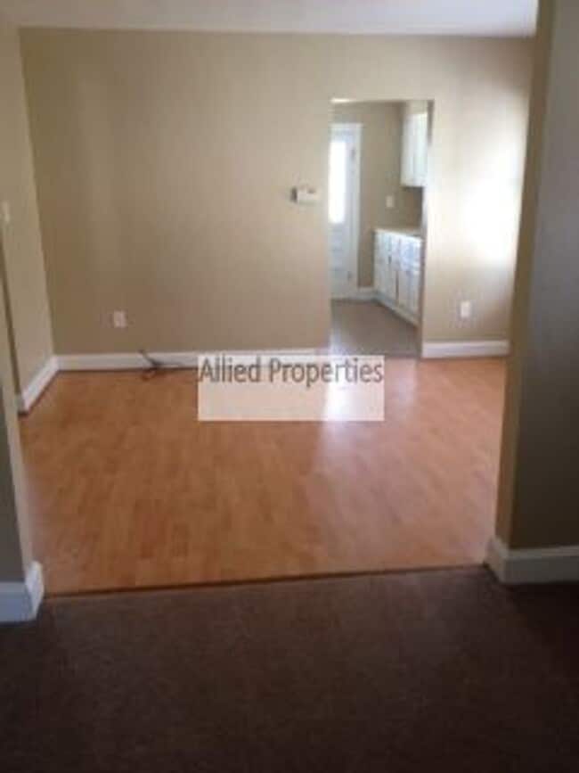 Building Photo - 1005 Minor Ave