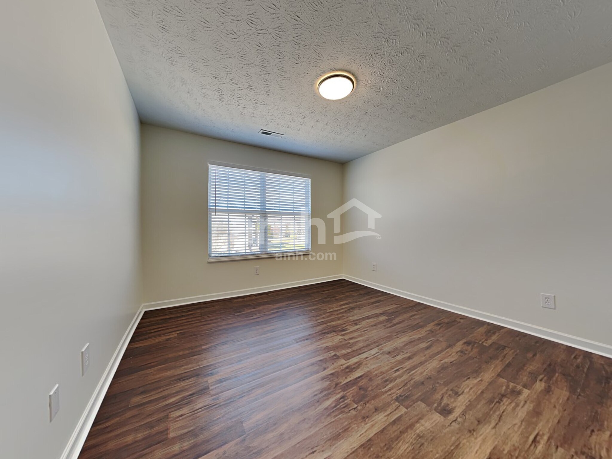 Building Photo - 5810 Matalin Ln