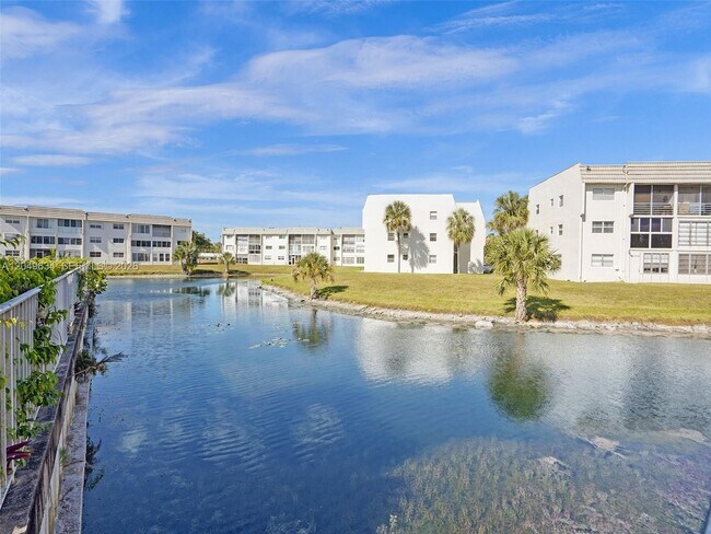 Building Photo - 8135 Sunrise Lakes Blvd