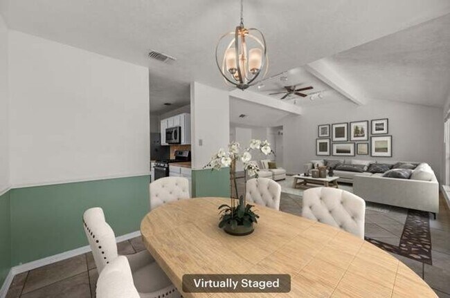 Building Photo - 4 Bedroom Single Family Home in Pflugerville