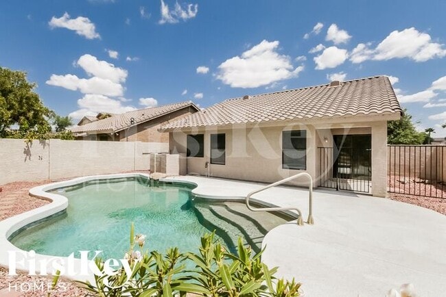 Building Photo - 20442 N 38th Dr