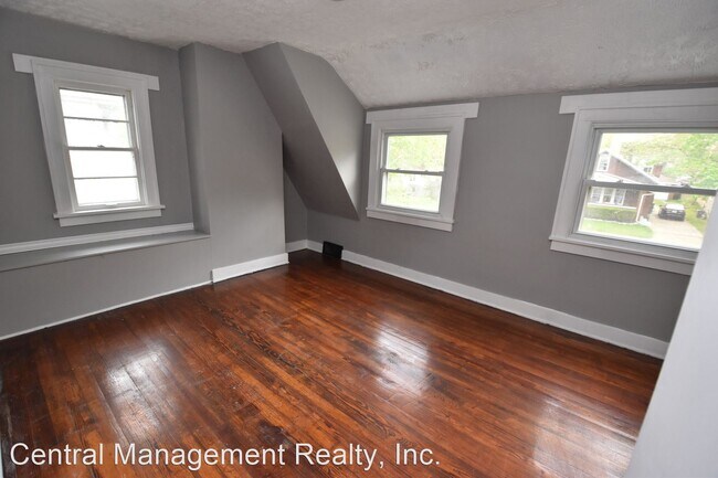 Building Photo - 2 br, 1 bath House - 1009 W. Grove