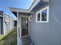 Building Photo - (OTM)520-528 Wildwood [PRM: Renee] 2026-02-10