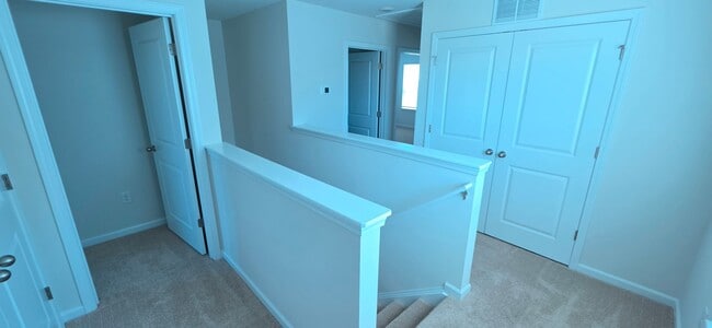 Building Photo - 39 Virgo Dr