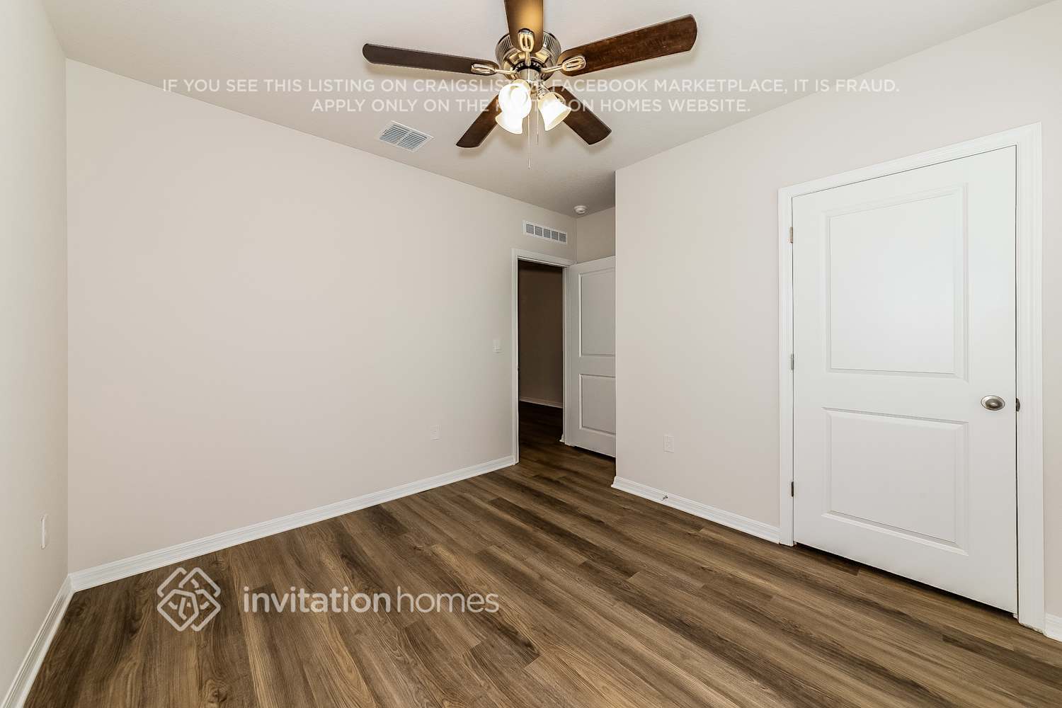 Building Photo - 8017 Majestic Palms Ct