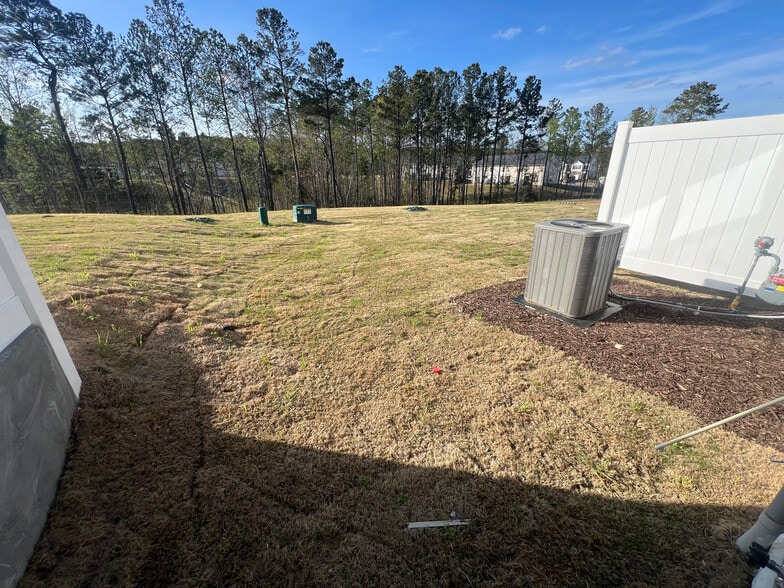 Building Photo - Room in Townhome on Starlight St