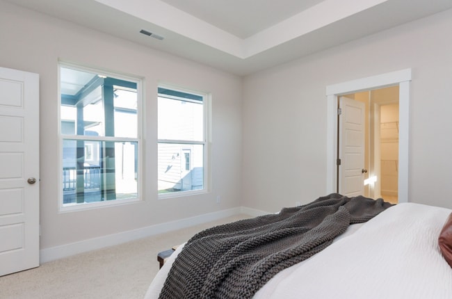 Building Photo - 339 Parkland Dr