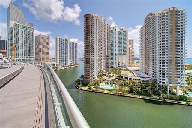 Building Photo - 465 Brickell Ave