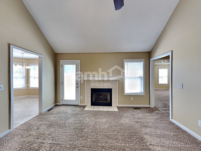 Building Photo - 115 Crenshaw Dr