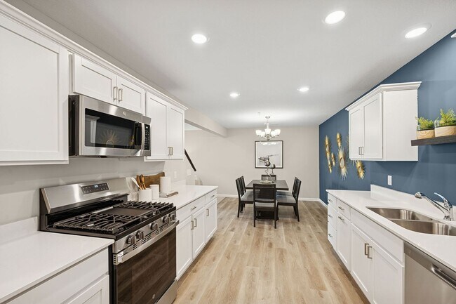 Building Photo - New construction interior-unit townhome in Zimmerman!