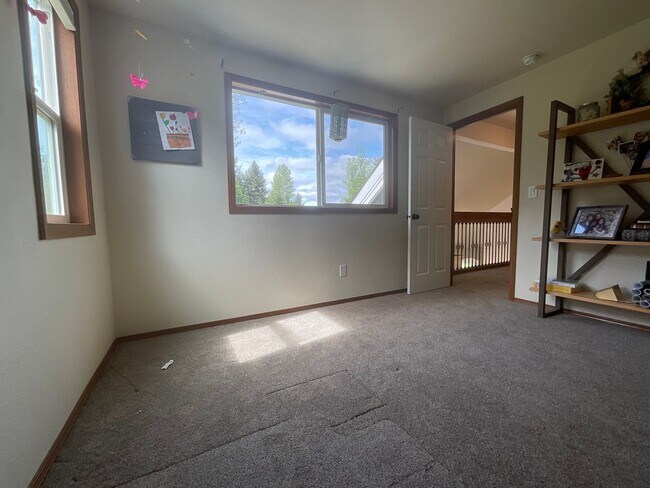 Building Photo - Beautiful 2 Story, Updated Home on Large Lot with 27x27 Shop! Military Welcome!