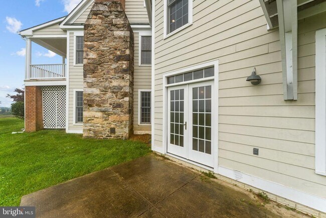Building Photo - 16250 Short Hill Rd