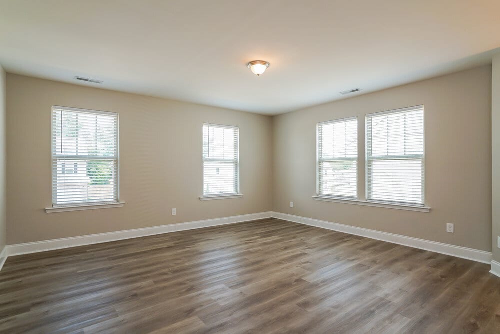 Building Photo - 3417 Snowberry Dr