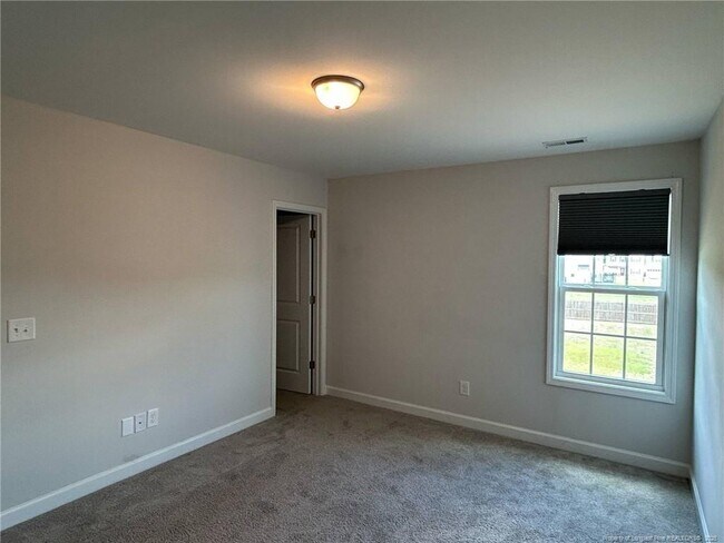 Building Photo - 3553 Coupure Wy