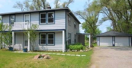 Building Photo - 2396 S Long Lake Rd