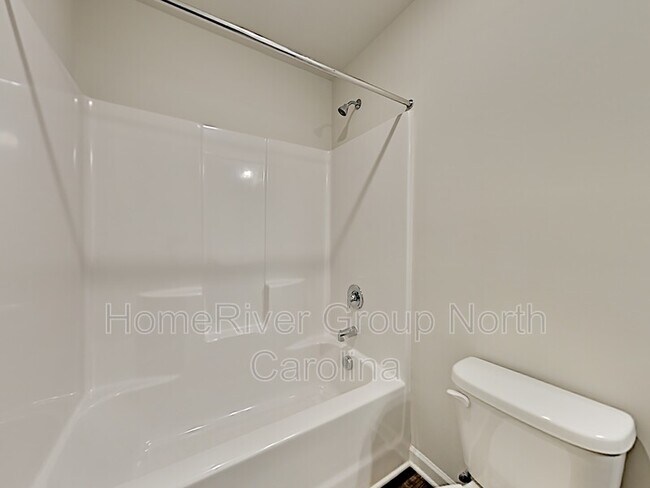 Building Photo - 12327 Old Dulin Farms Way