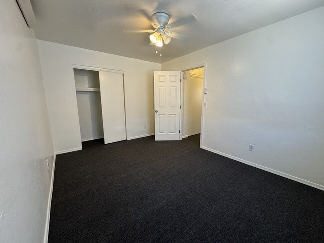 Building Photo - 2996 N Truwood Dr