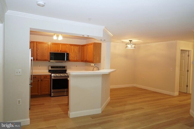 Building Photo - 13109 Millhaven Pl