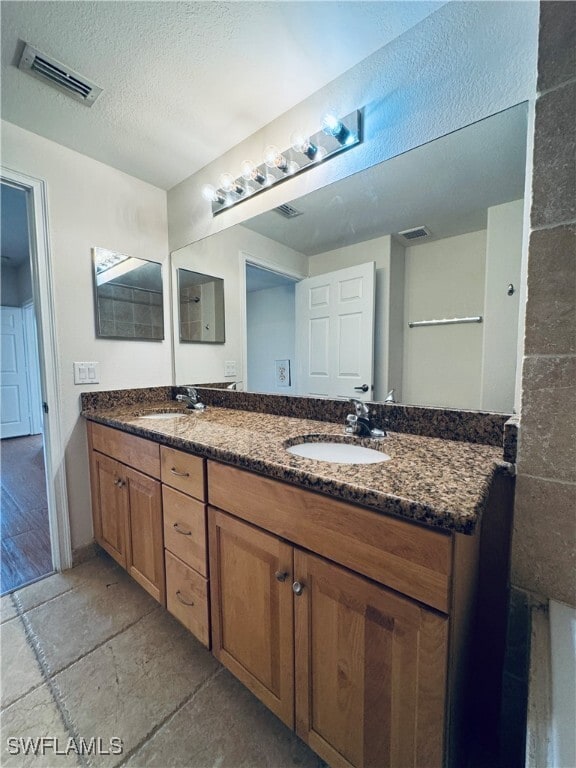 Building Photo - 13100 Bella Casa Cir