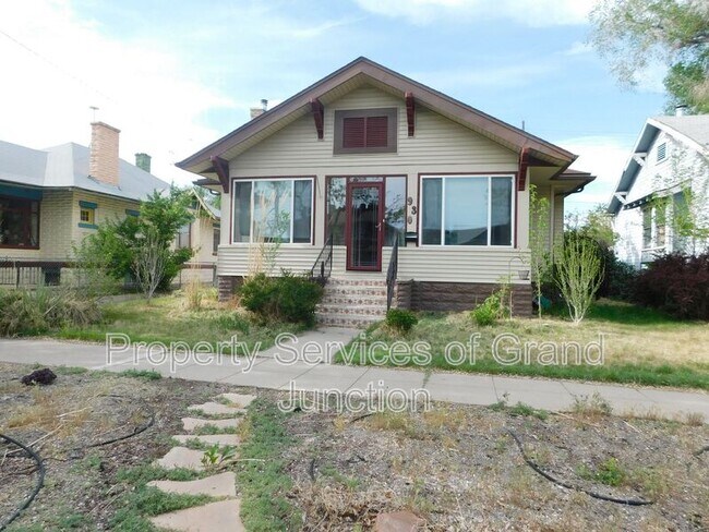 Primary Photo - 930 Ouray Ave