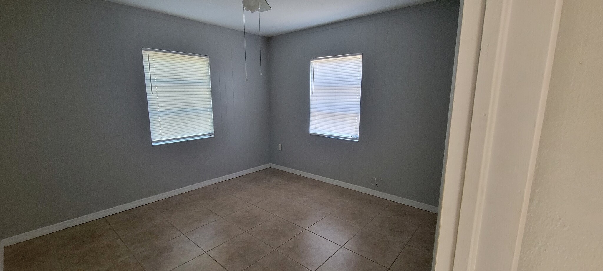 Building Photo - 2439 2nd Avenue SE