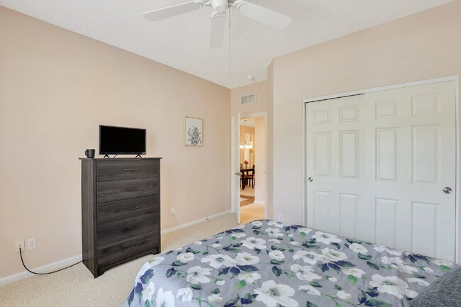 Building Photo - "213 Landing Lane - Charming 2-Bed, 2-Bath...
