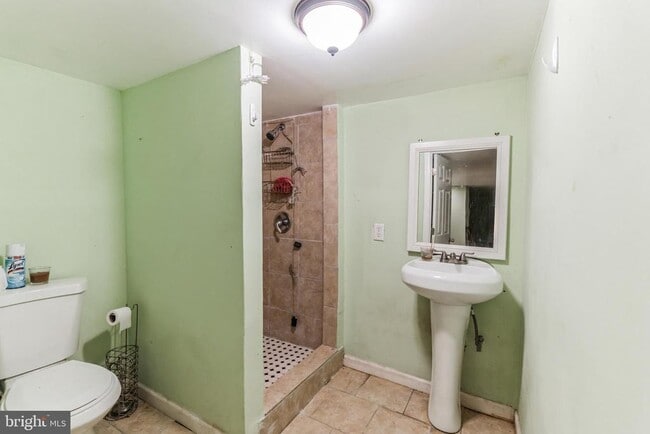 Building Photo - 2316 N 27th St