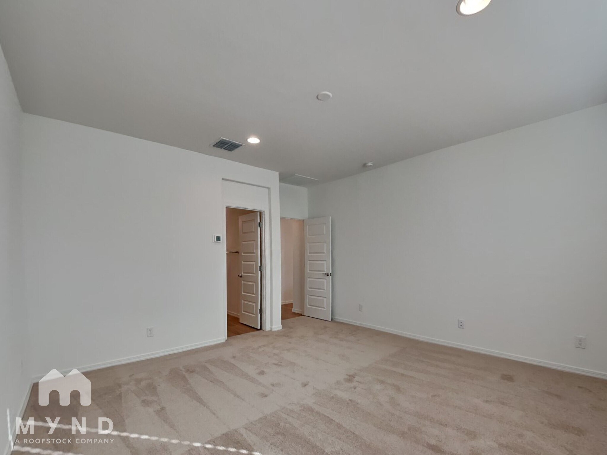 Building Photo - 9967 W Whitton Ave