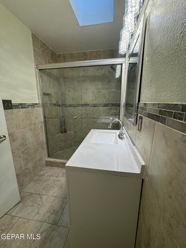 Building Photo - 3033 Tierra Humeda Dr