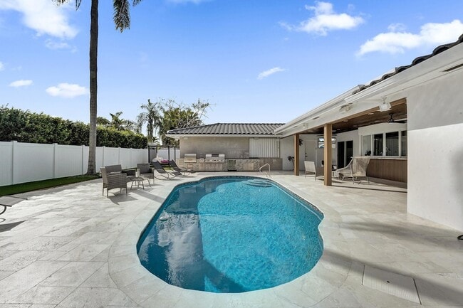 Building Photo - 3681 N 54th Ave