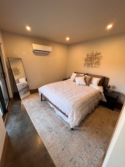 Building Photo - 486 Red River Loop