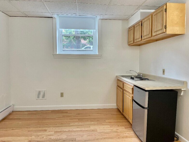 Primary Photo - 406 Beacon St