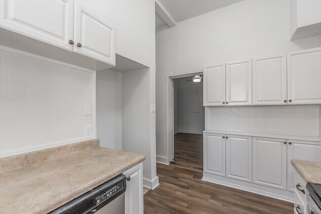 Building Photo - Welcome to modern living in with the charm of the past with this all electric 3 bedroom, 2 bath h...