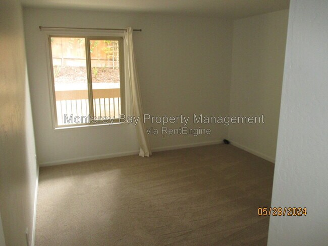 Building Photo - 3103 Golden Oaks Ln
