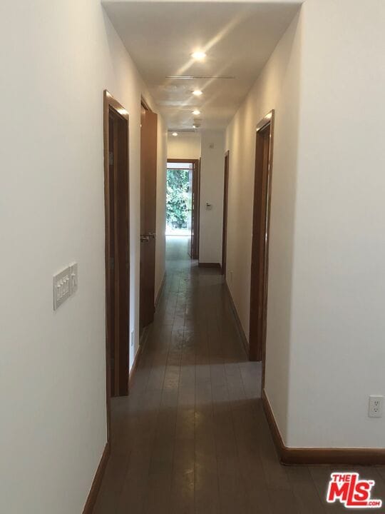 Building Photo - 128 S Carson Rd
