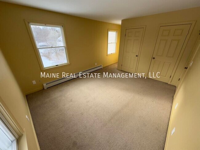 Building Photo - 71 Valley View Ln