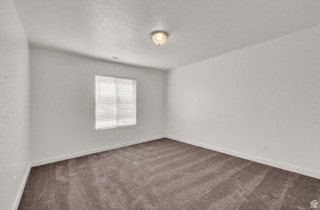 Building Photo - 1034 S 850 W