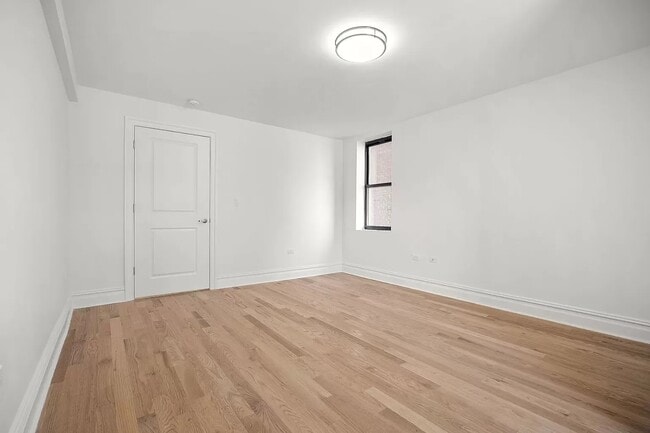 Building Photo - 97-25 64th Ave