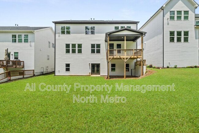 Building Photo - 382 Tillman Pass