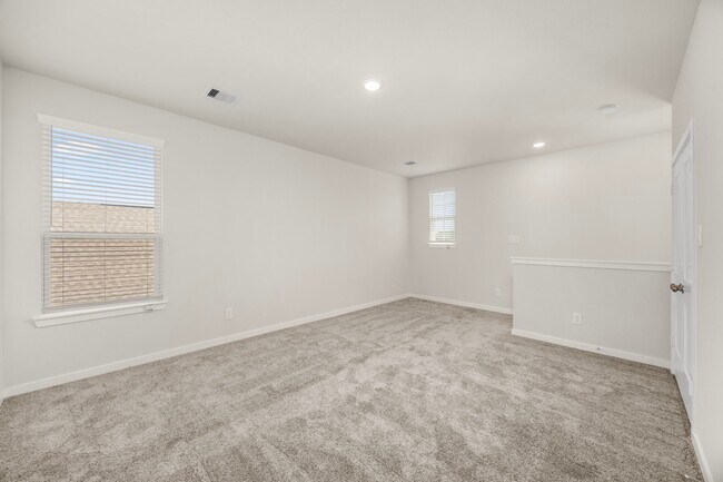 Building Photo - 12535 Llano Estacado Dr