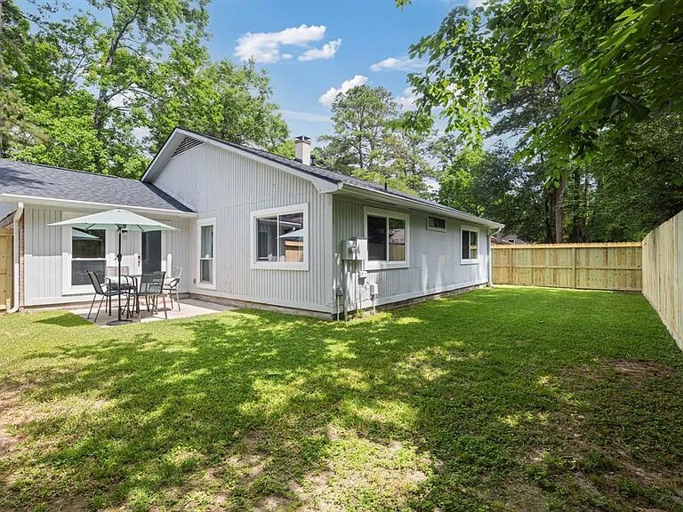 Building Photo - 13 Leverwood Ct