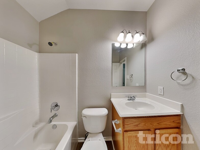 Building Photo - 707 Fireberry Dr